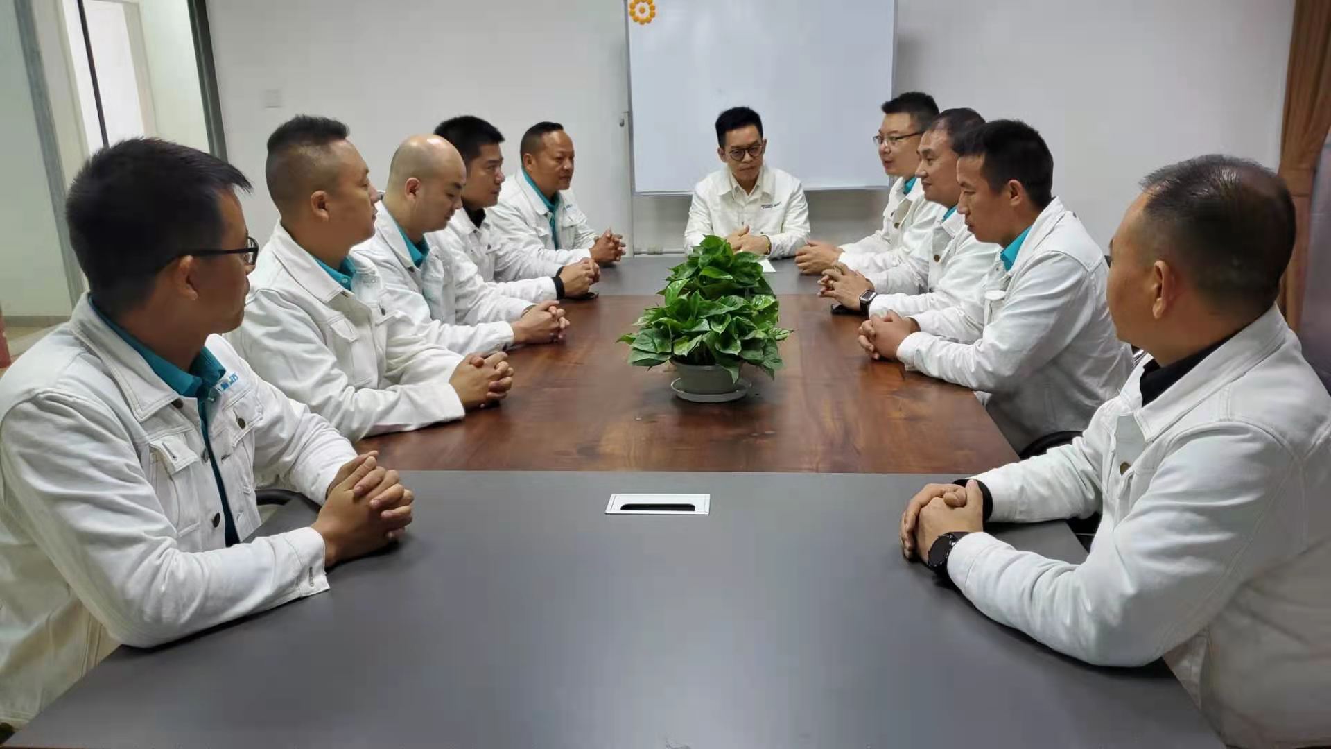 潤東方總部領導相約盛秦風，相約武大櫻花3